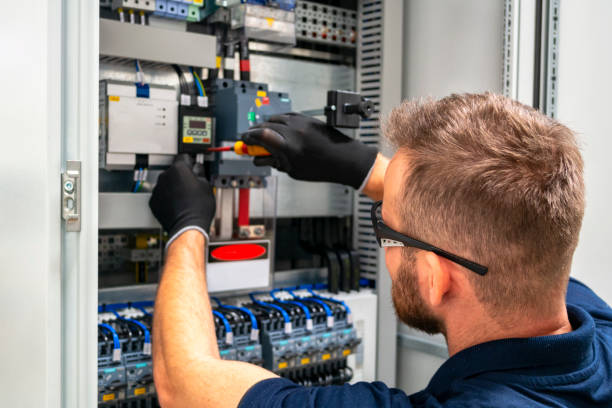 Best Licensed Electrician  in Huntingdon, TN